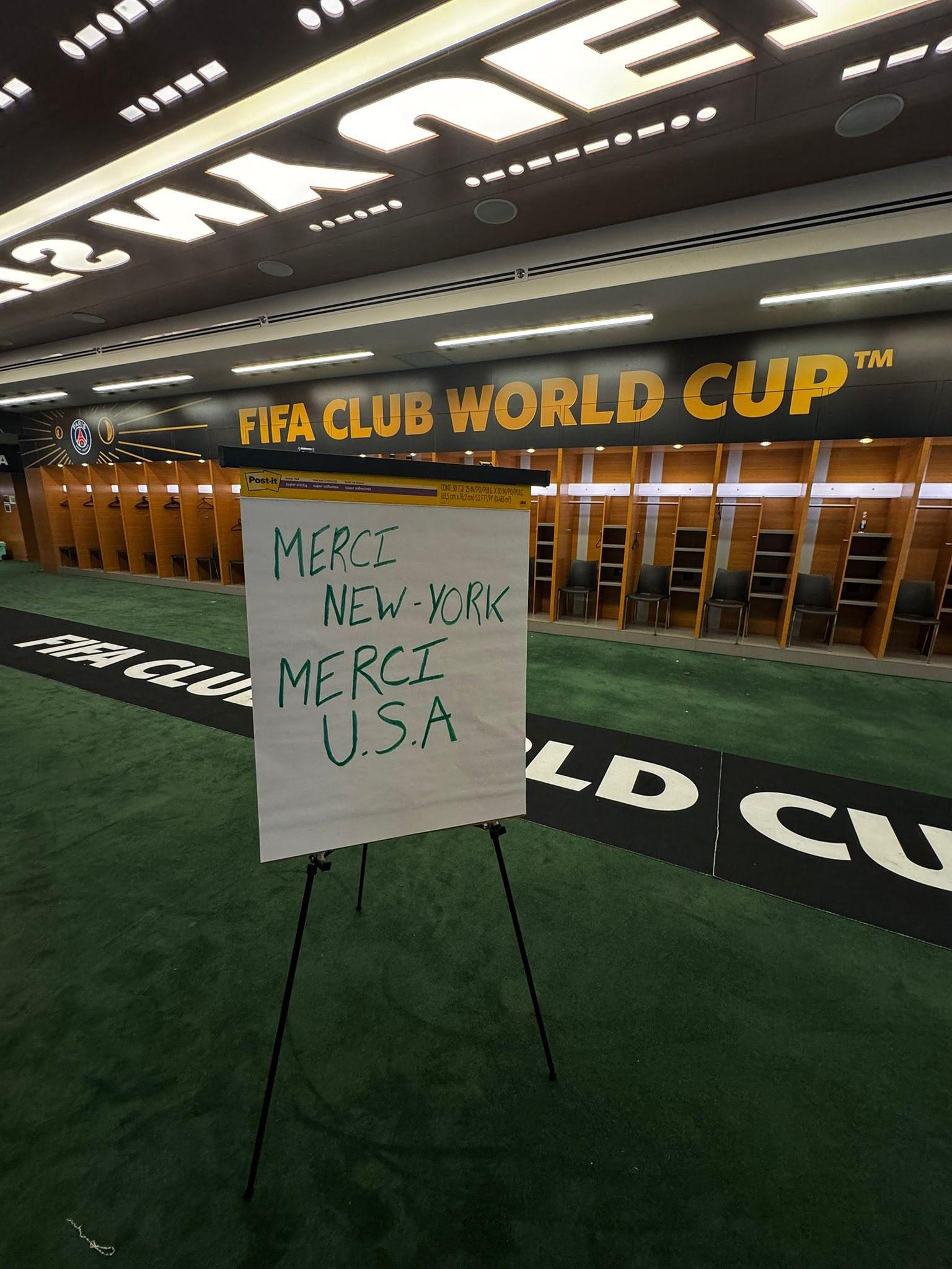 详细阅读:包含巴黎圣日耳曼国际比赛日完成体检;志在社区盾名次提升;质疑声仍在;训练强度明显提升的词条 包含巴黎圣日耳曼国际比赛日完成体检;志在社区盾名次提升;质疑声仍在;训练强度明显提升的词条